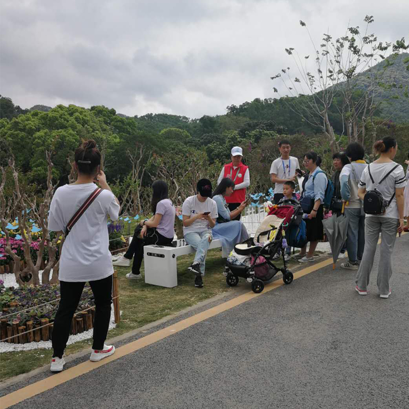 مقاعد Weiyin الشمسية الذكية تسبب قلقًا كبيرًا في معرض الزهور GBA 2019
